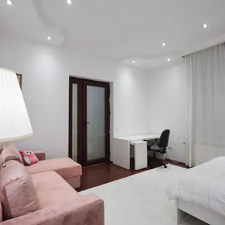 Spacious In A アパート *