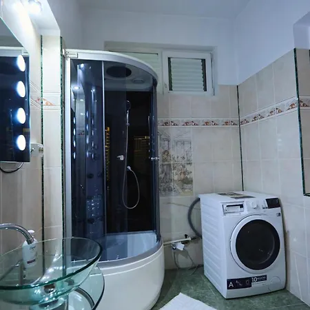 Apartment Spacious In A