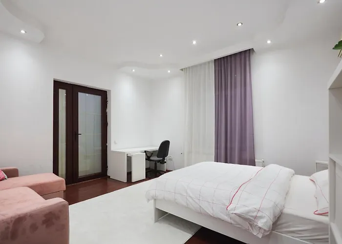 Apartament Spacious In A Bucureşti