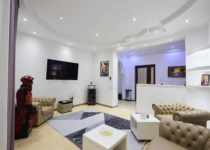 Апартаменты Spacious In A Бухарест