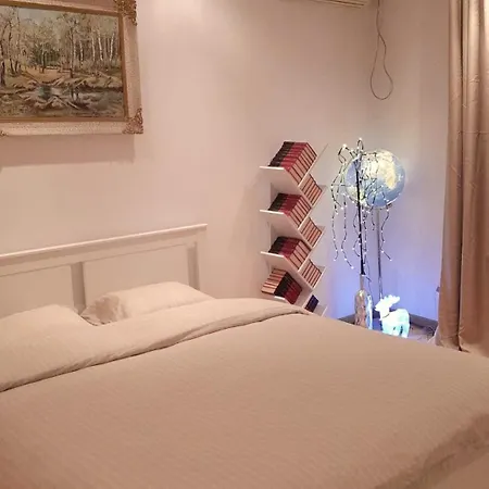 Apartment Spacious In A *
